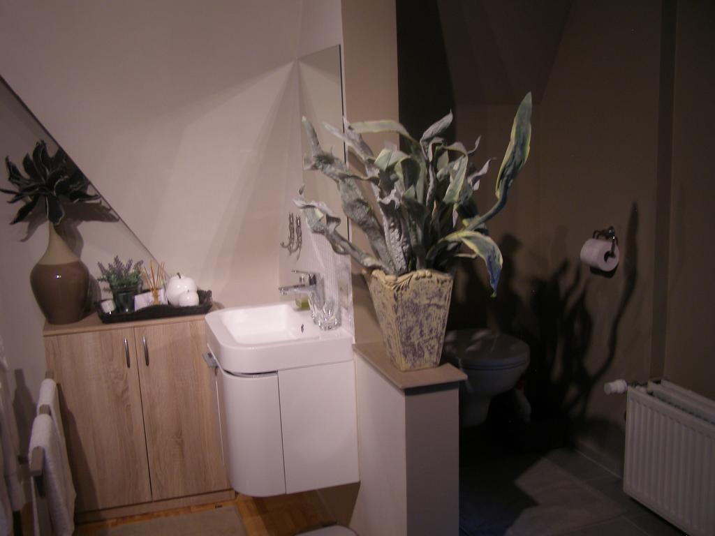 Huyze-Peppins Bed & Breakfast Maldegem Room photo